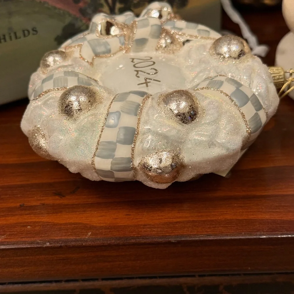 MACKENZIE CHILDS 2024 Crystal Palace Wreath Glass Ornament - Picture 11 of 16